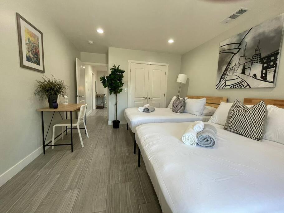 Art House King Beds Near The Breweries * Sacramento